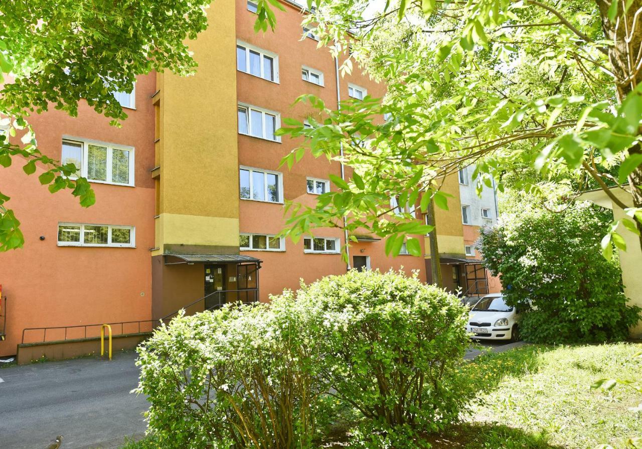 Nice Stay Apartment By Rentoom Torun Bagian luar foto